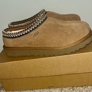 UGG TASMAN WOMEN’S 8 CHESTNUT